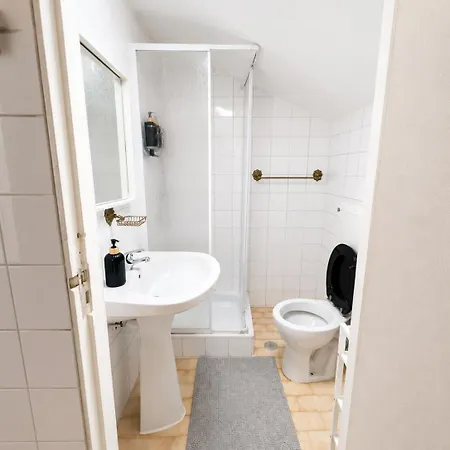 & Historical Flat In Bairro Alto Lisbon
